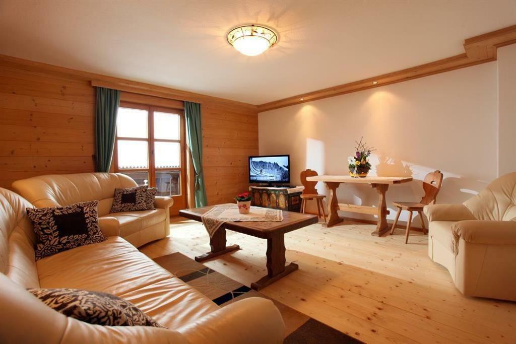 Haus Waldhof Apartman Brixen im Thale Kültér fotó